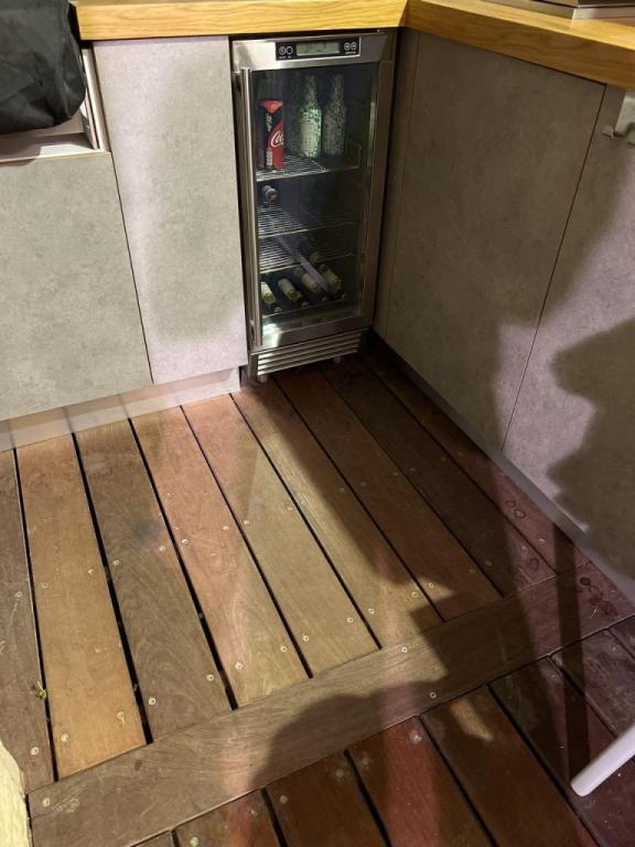 אפי עזרא אפי עזרא