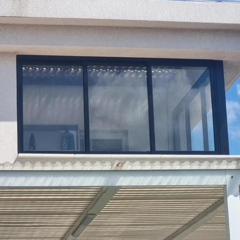 איציק עבודות אלומניום איציק עבודות אלומניום