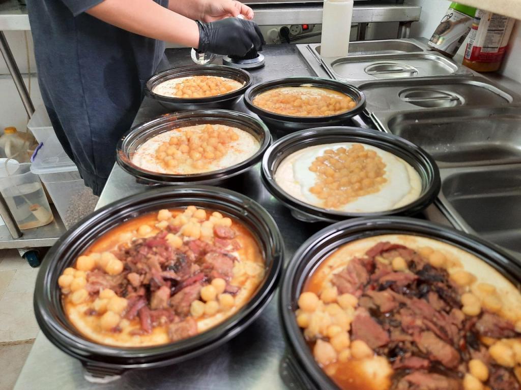 חומוס בר בכפר חומוס בר בכפר