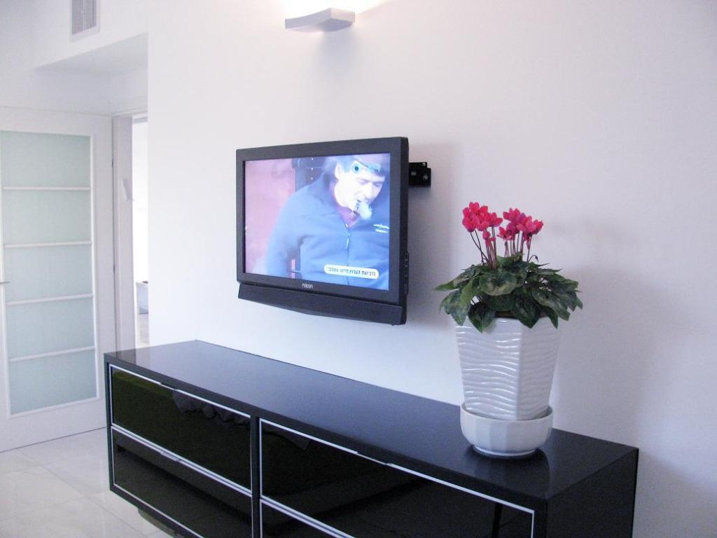 אלעד יחזקאל אלעד יחזקאל