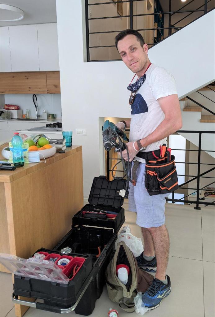 הנדימן על אופניים הנדימן על אופניים