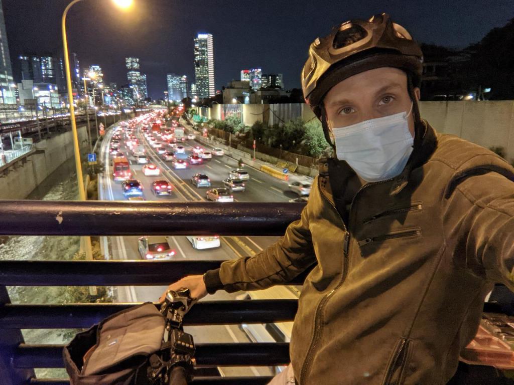 הנדימן על אופניים הנדימן על אופניים