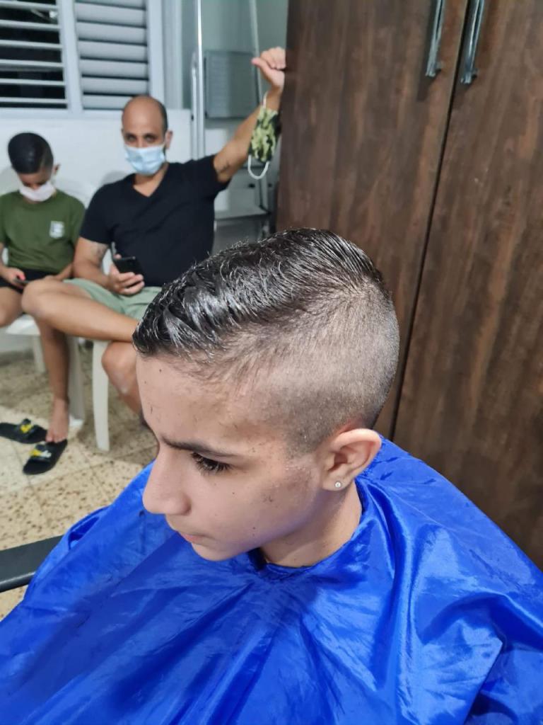 זיו רובינזון זיו רובינזון