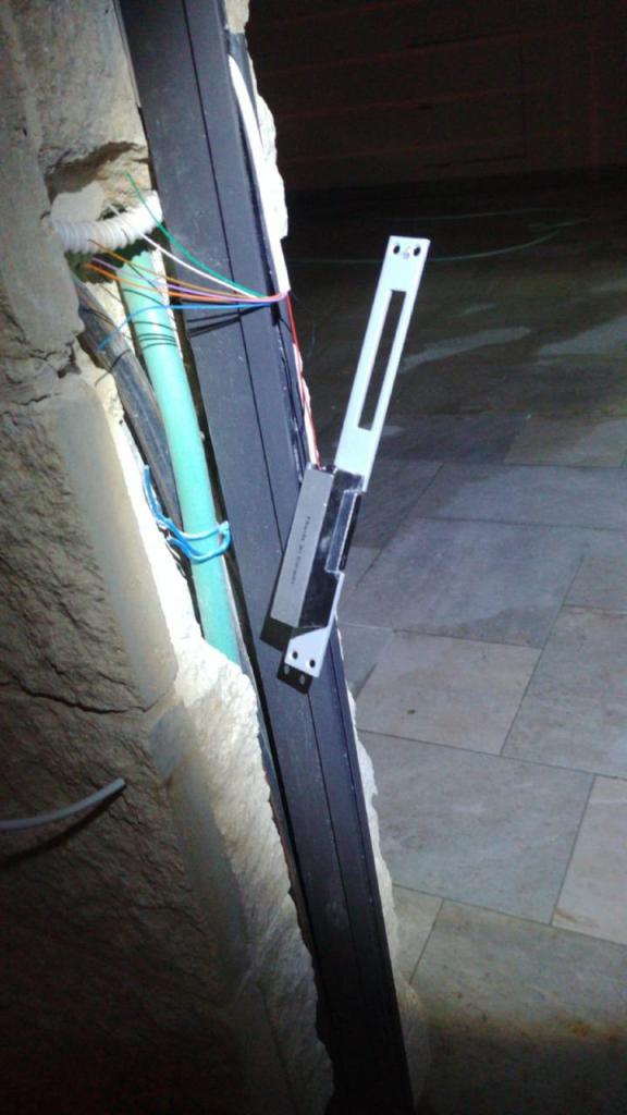 עדן המנעולן עדן המנעולן