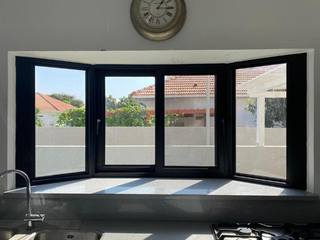 אלום גאבר אלום גאבר