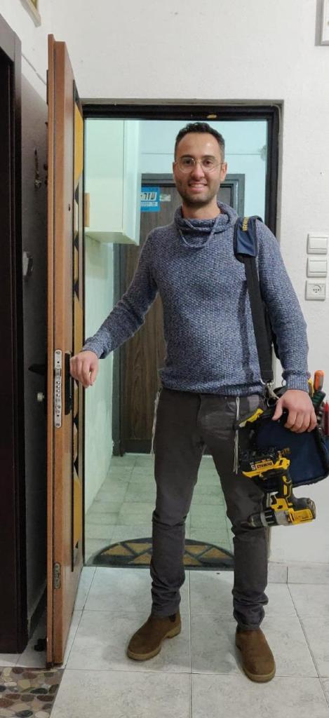 חיים המנעולן חיים המנעולן