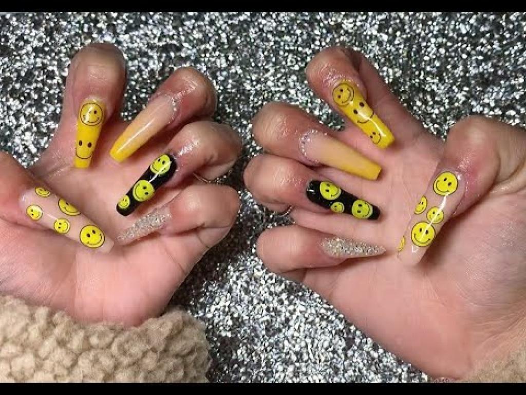 רומיקס ציפורניים רומיקס ציפורניים