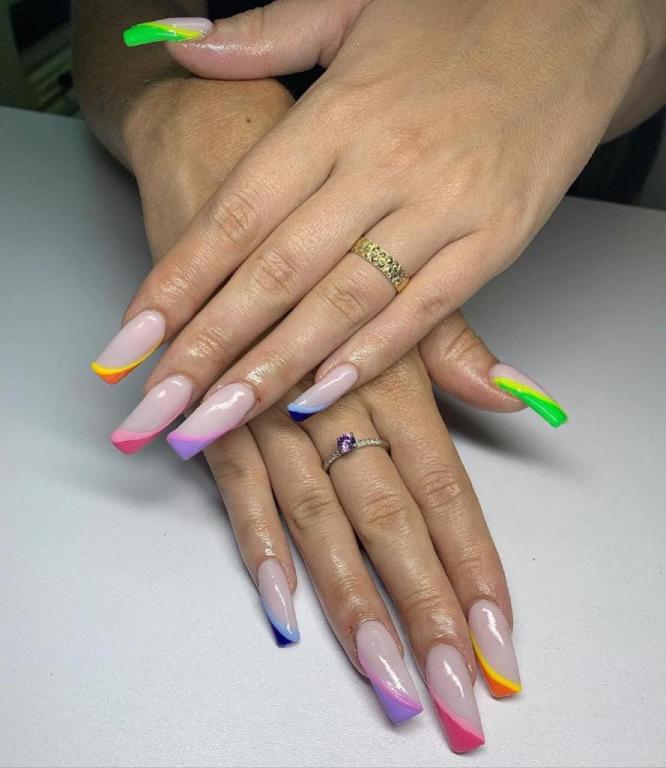 רומיקס ציפורניים רומיקס ציפורניים