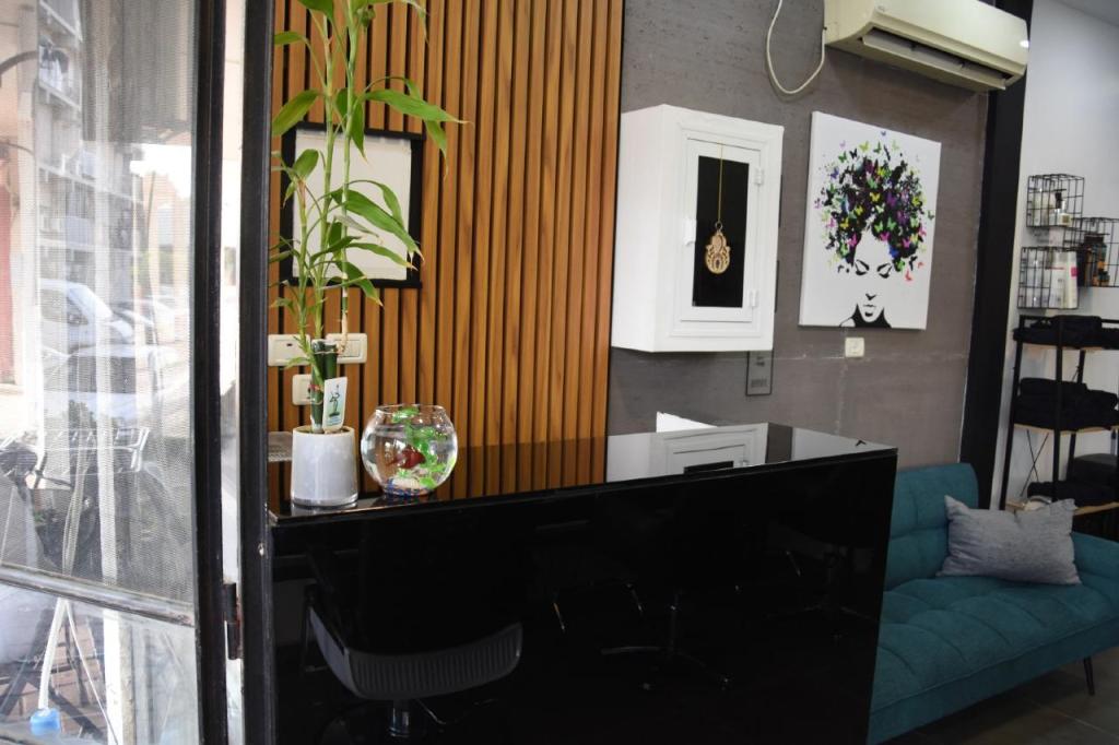 ראש אחר עיצוב שיער ראש אחר עיצוב שיער