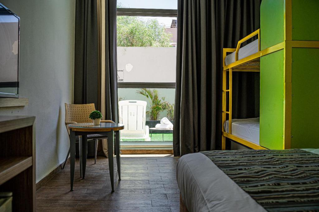 לואו קוסט פופ אפ הוטל לואו קוסט פופ אפ הוטל