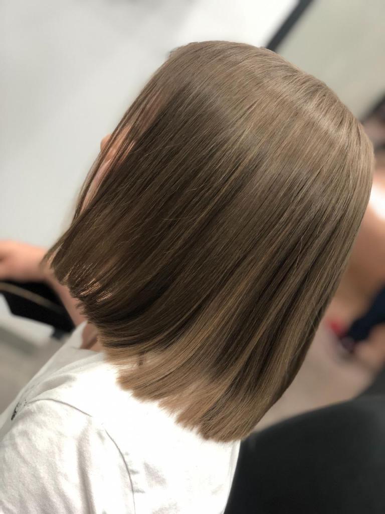 מספרת גל עמוס מספרת גל עמוס