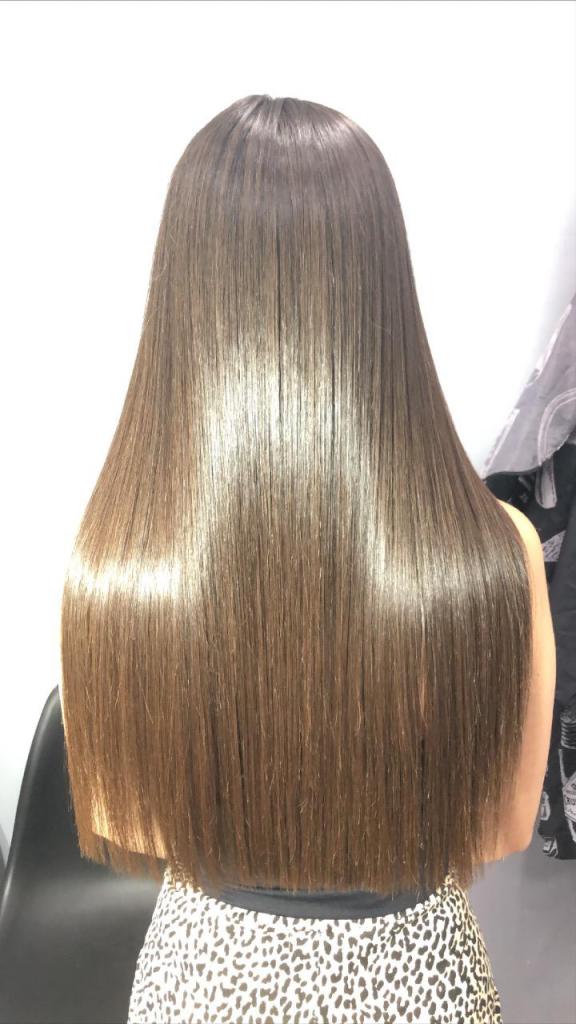 מספרת גל עמוס מספרת גל עמוס