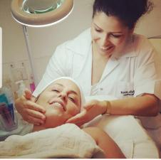 Glam cosmetic treatments