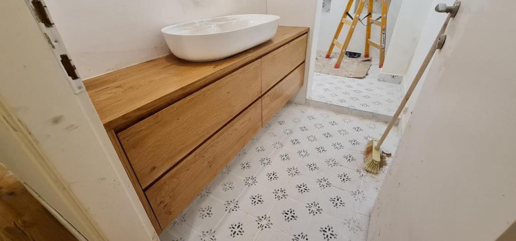 Mizrahi WoodWork Mizrahi WoodWork