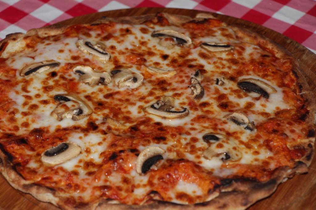 פיצה קרליטו פיצה קרליטו