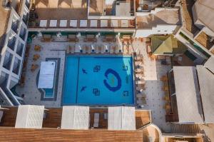 Palms Hotel
