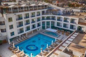 Palms Hotel