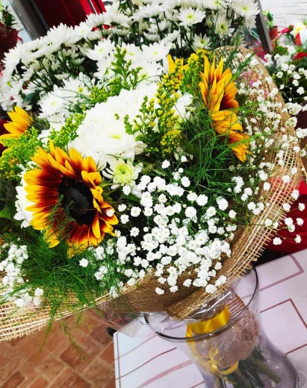 פרחי לאב פרחי לאב