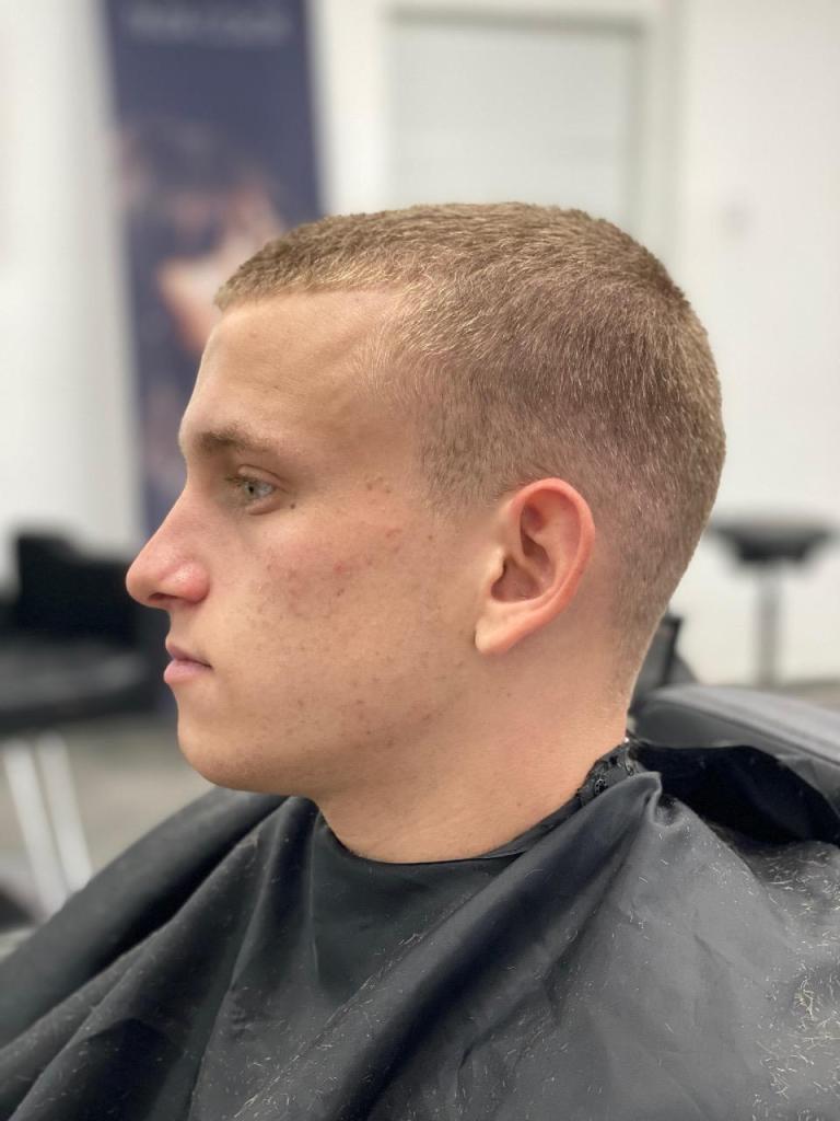 אופק עיצוב שיער אופק עיצוב שיער