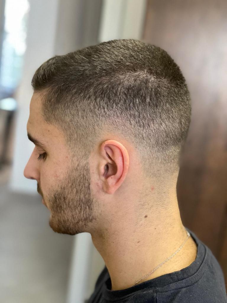 אופק עיצוב שיער אופק עיצוב שיער