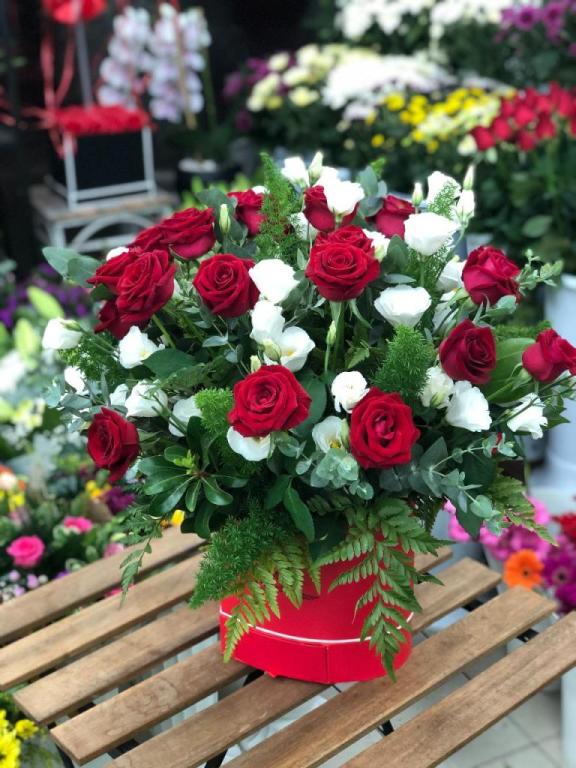 Flowers Studio Flowers Studio