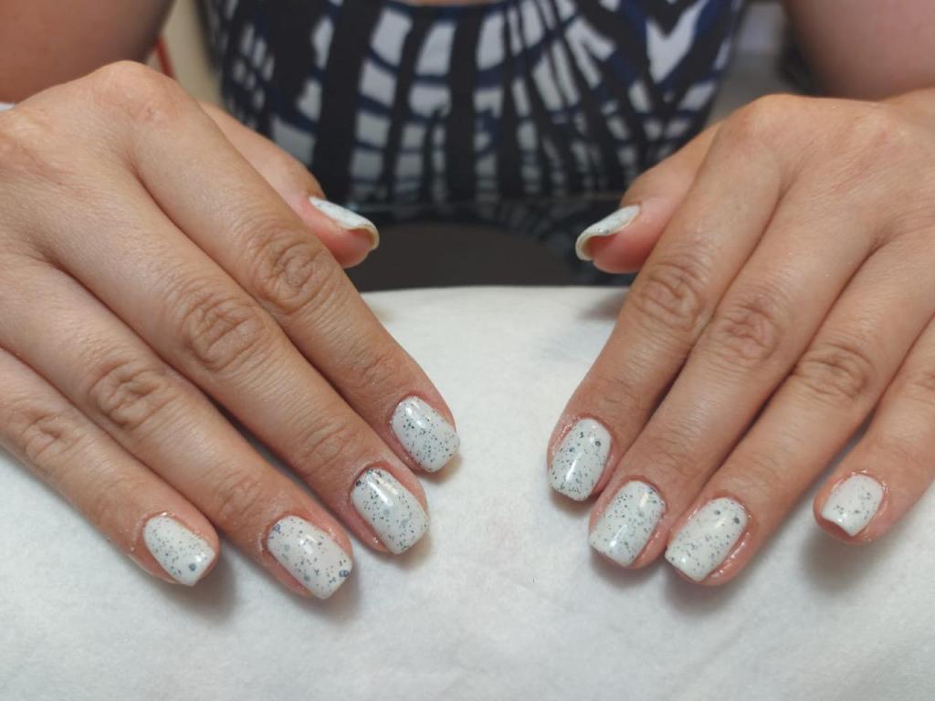 סתיו בן שמואל סתיו בן שמואל