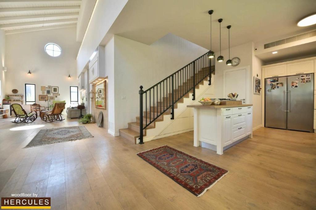 הרקולס רצפות עץ הרקולס רצפות עץ