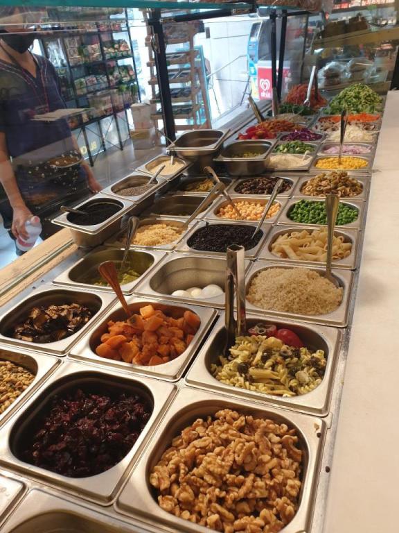 בלאק בר סלט בלאק בר סלט