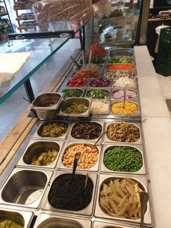 בלאק בר סלט בלאק בר סלט