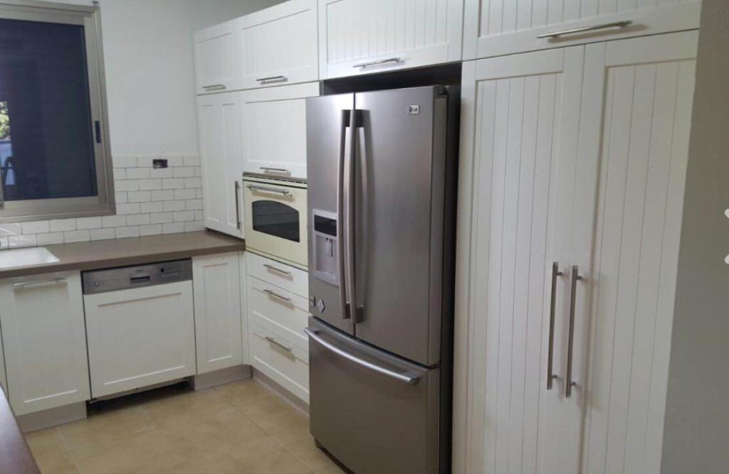 נגרית עתאמנה בלאל נגרית עתאמנה בלאל