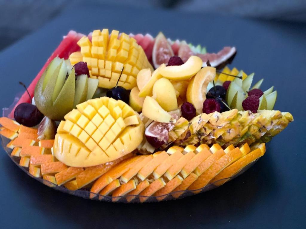 שולי פירות מעוצבים שולי פירות מעוצבים