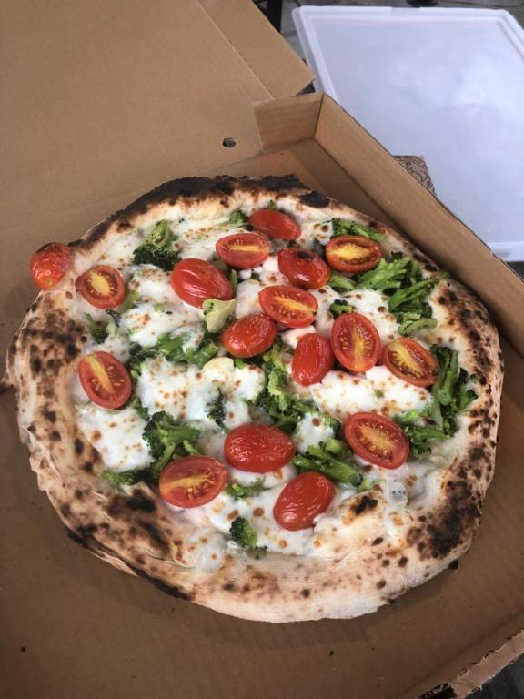 פיצה פנטיני משלוחים פיצה פנטיני משלוחים