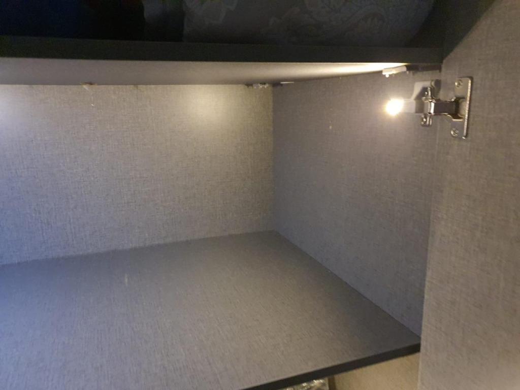 בן בן מנעולן בן בן מנעולן