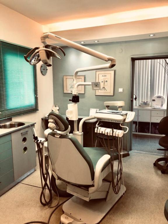 ד"ר דניאל מרוז ד"ר דניאל מרוז