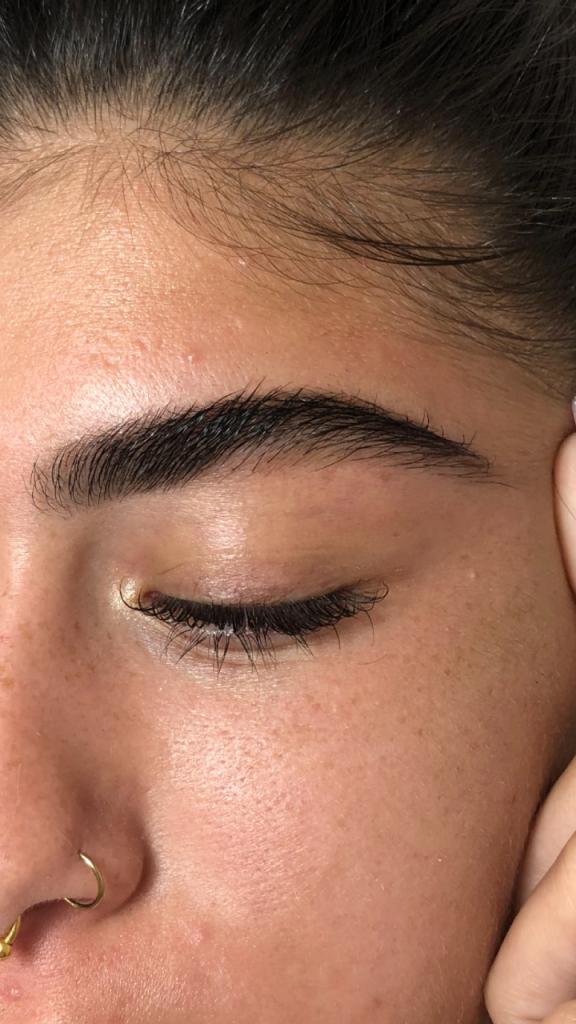 דלית קוסמטיקה גבות דלית קוסמטיקה גבות