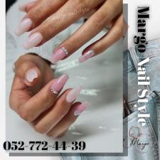 Margo Nail Style