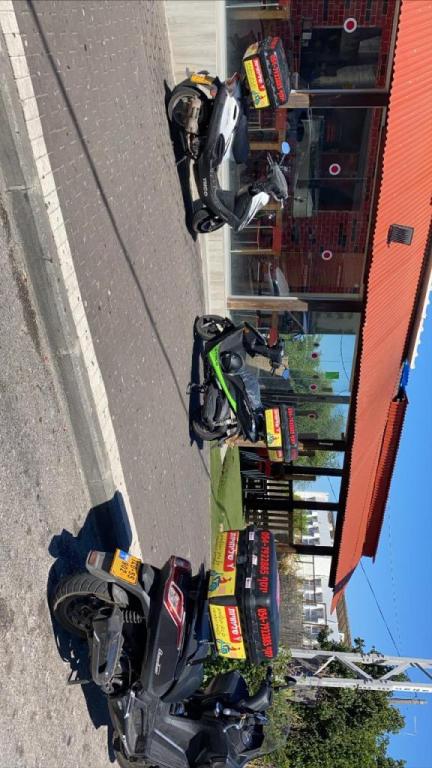 Y שליחויות Y שליחויות