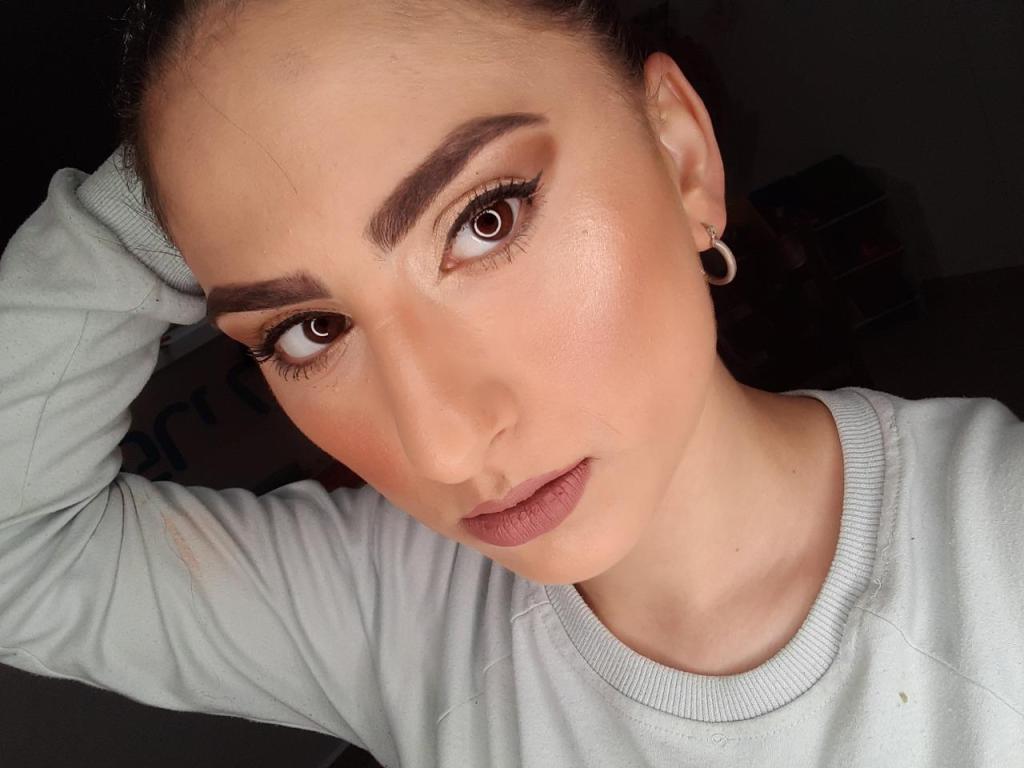 חגית ברום חגית ברום