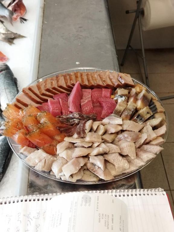 אחים בדג אחים בדג