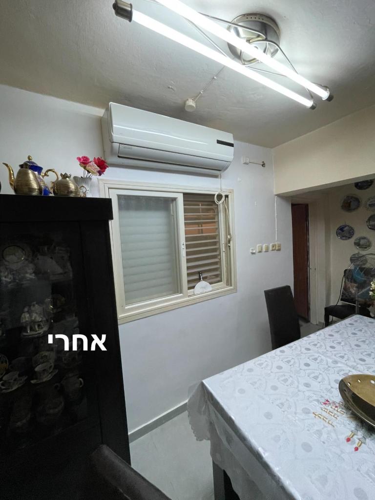 מושיקו הנדימן מושיקו הנדימן