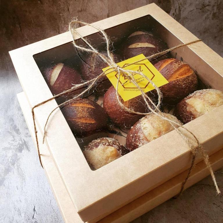 ברעצל BREZEL ברעצל BREZEL