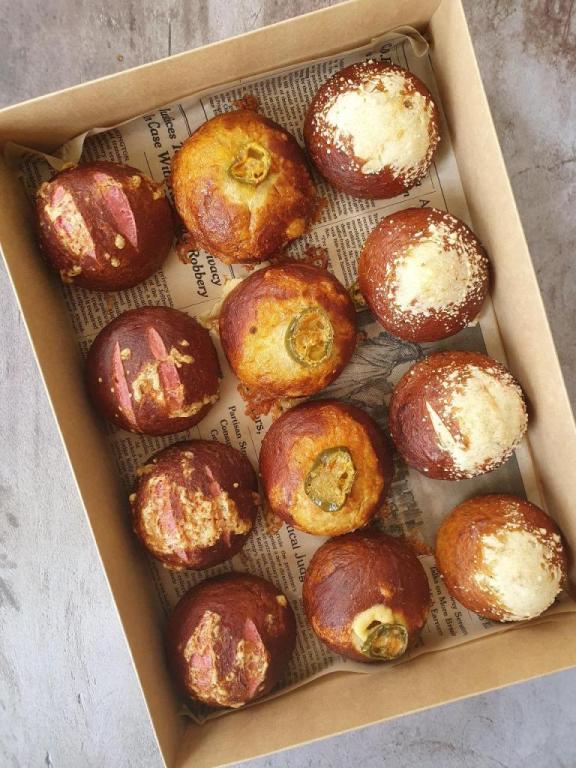 ברעצל BREZEL ברעצל BREZEL