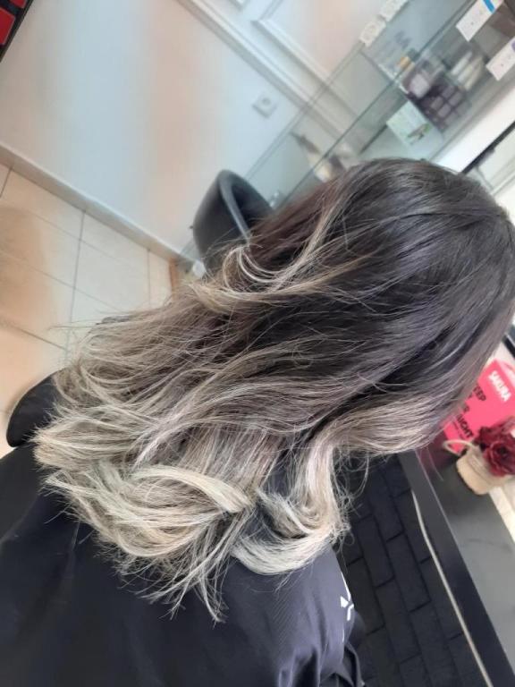 שילה עיצוב שיער שילה עיצוב שיער