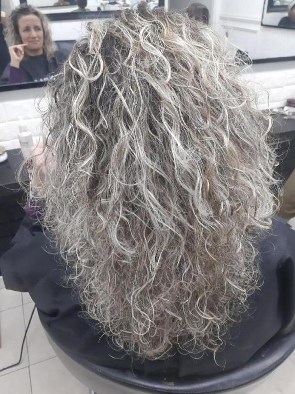 שילה עיצוב שיער שילה עיצוב שיער