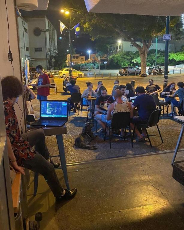 פלאזה בר פלאזה בר