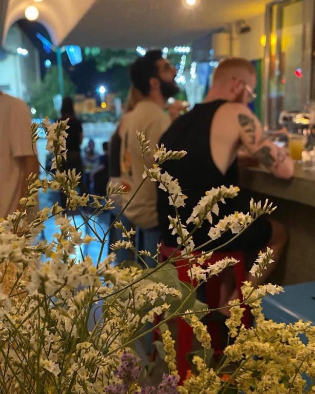 פלאזה בר פלאזה בר