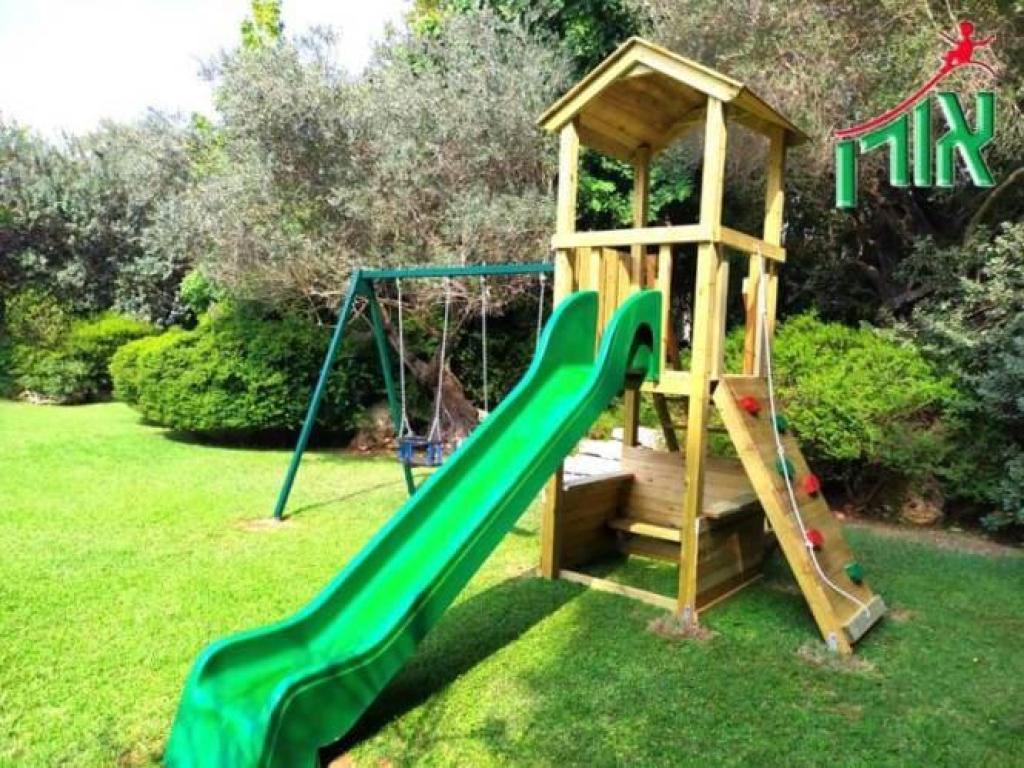 מתקני חצר 4GARDEN מתקני חצר 4GARDEN