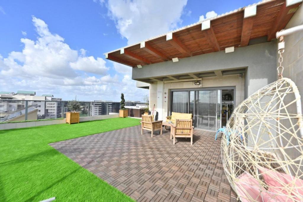 אופיר אלבז אופיר אלבז