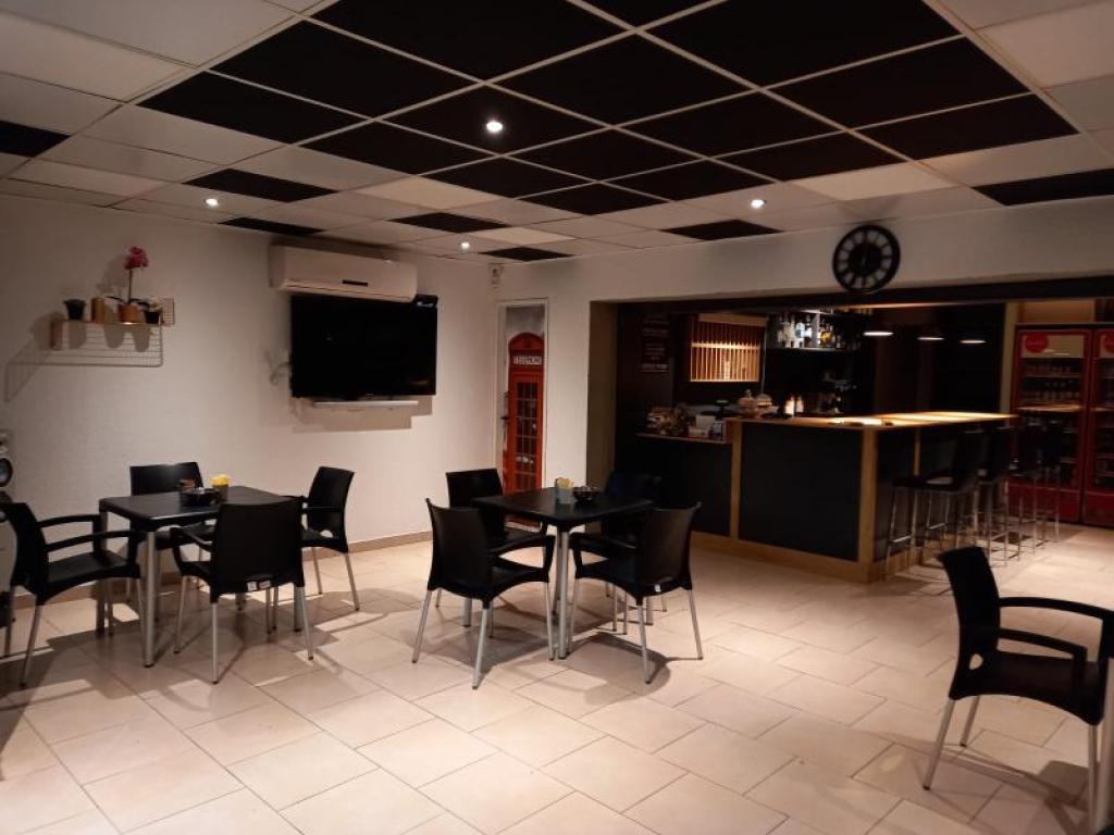 פאוזה בר קפה פאוזה בר קפה