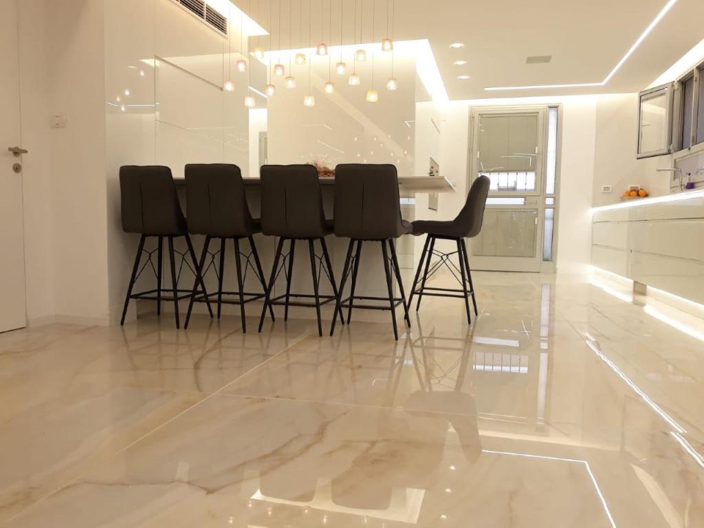 Y.C בנייה ושיפוצים Y.C בנייה ושיפוצים